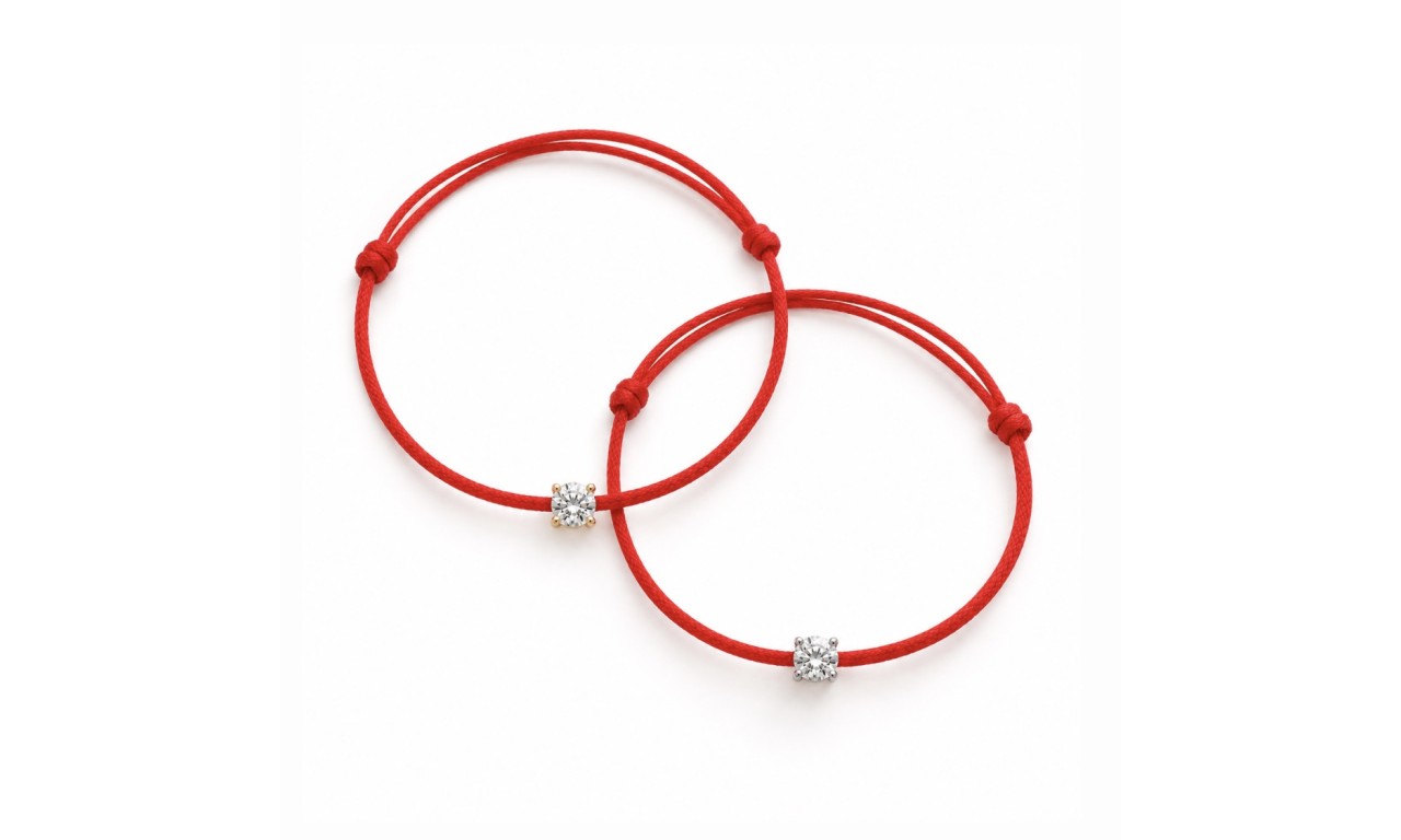 Pulseira Vermelha Ponto de Luz Banho de Ouro 18k ou Ródio Branco.