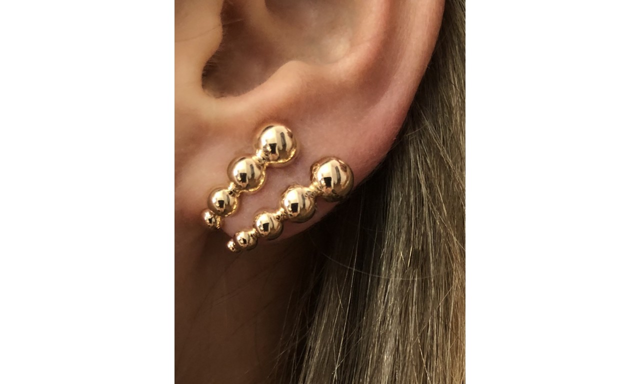 Brinco Ear Hook Esferas Banho de Ouro 18k