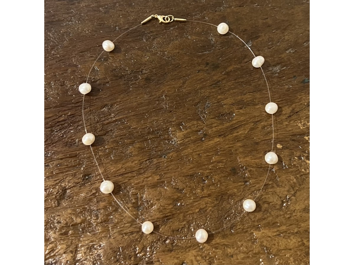 Colar Pérola Natural Fio de Nylon Banho de Ouro 18k.