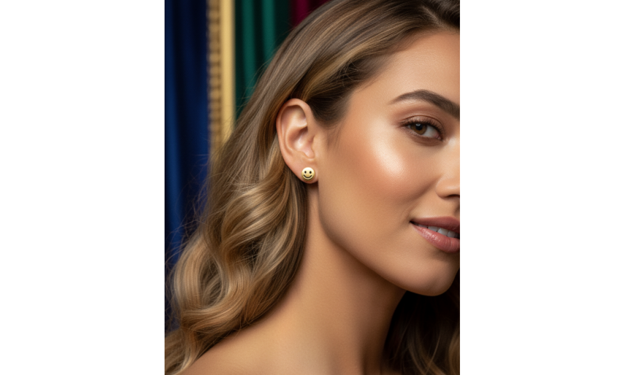 Brinco Redondo Smile Banho de Ouro 18k.