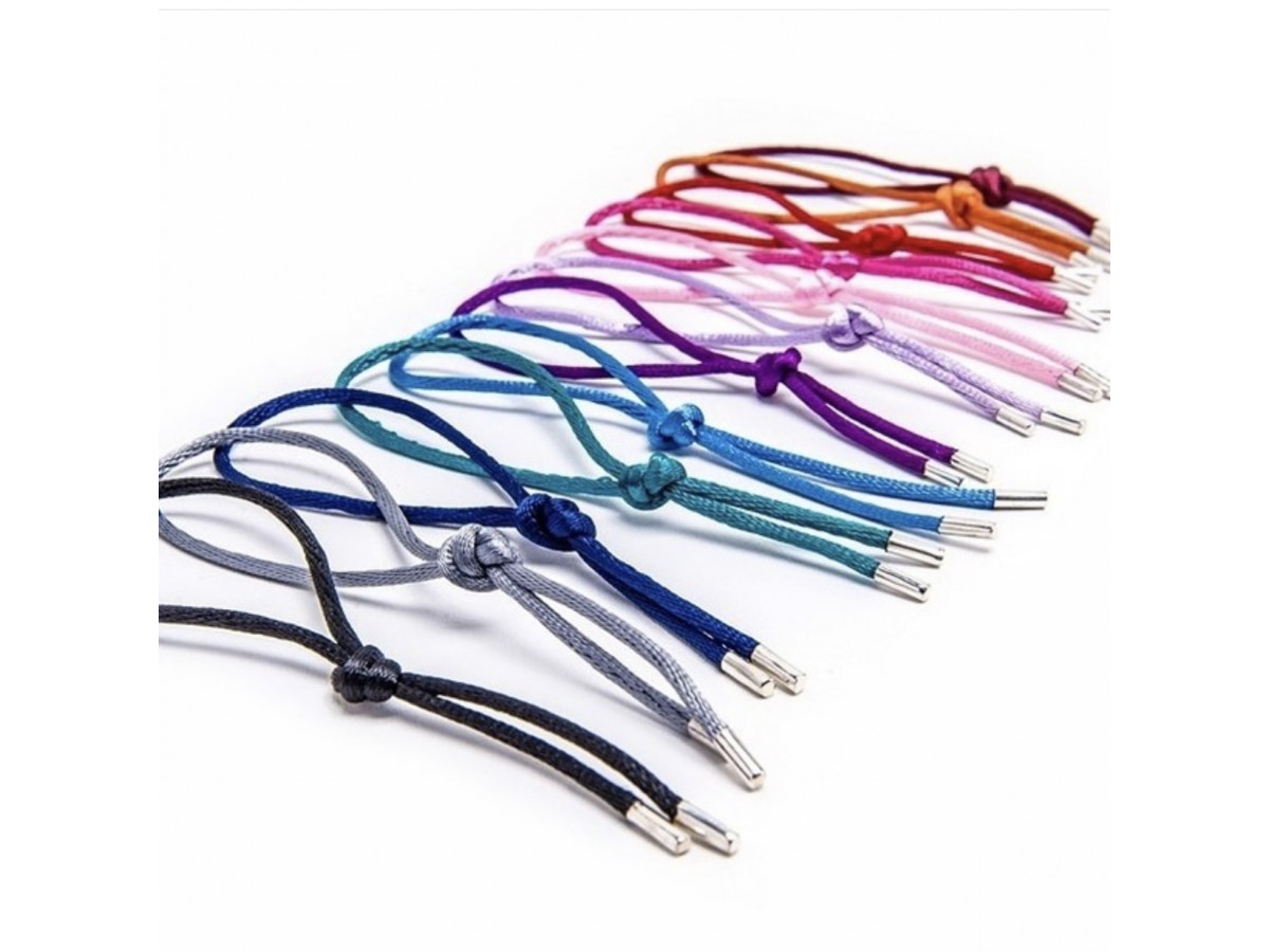 Pulseira Fio de Seda Prata 925.