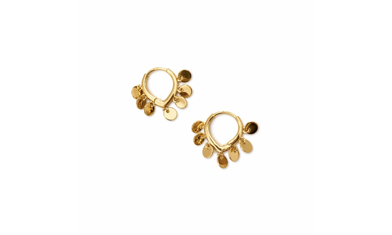 Brinco Argola Medalhinhas Banho de Ouro 18k.