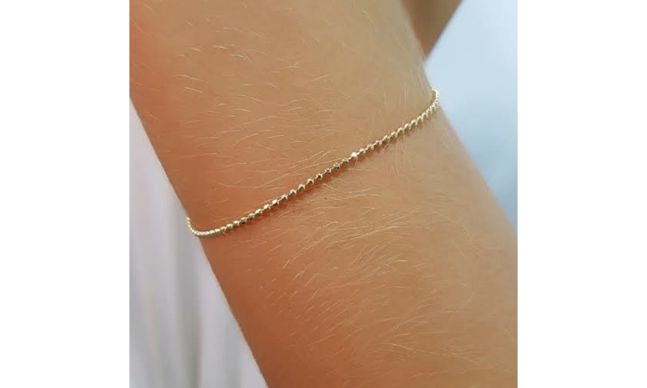 Pulseira Mini Bolinhas Banho de Ouro 18k.