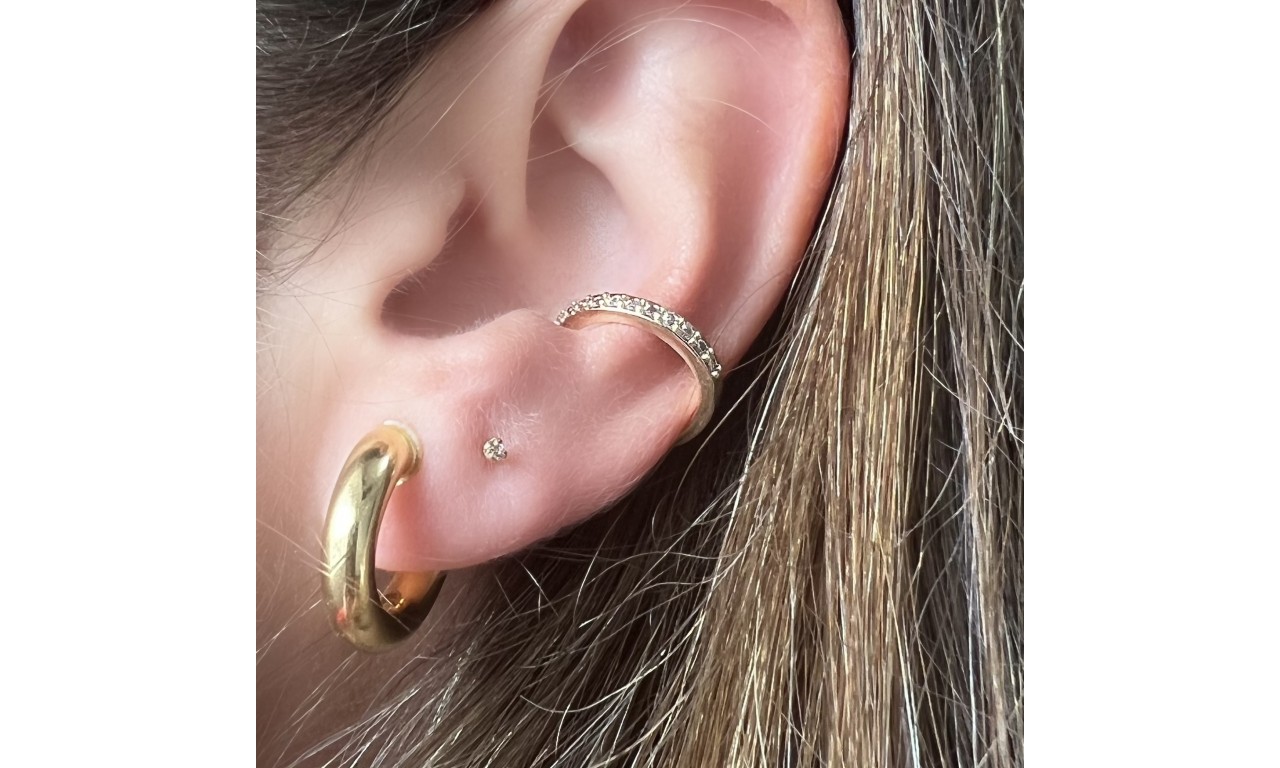 Brinco Ear Hook + Piercing Fake Colors Banho de Ouro 18k