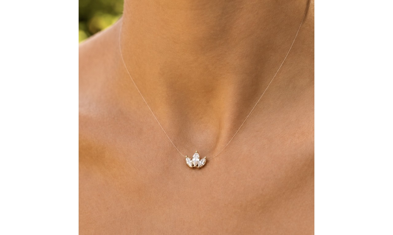 Colar Flor de Lótus Cristal Nylon Banho de Ouro 18k.