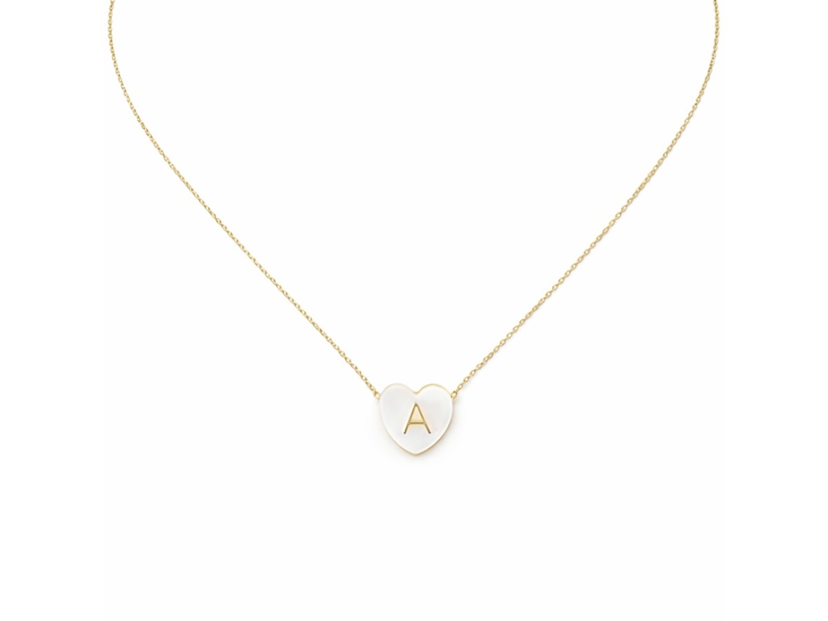Colar Inicial Coração Madrepérola Banho de Ouro 18k.