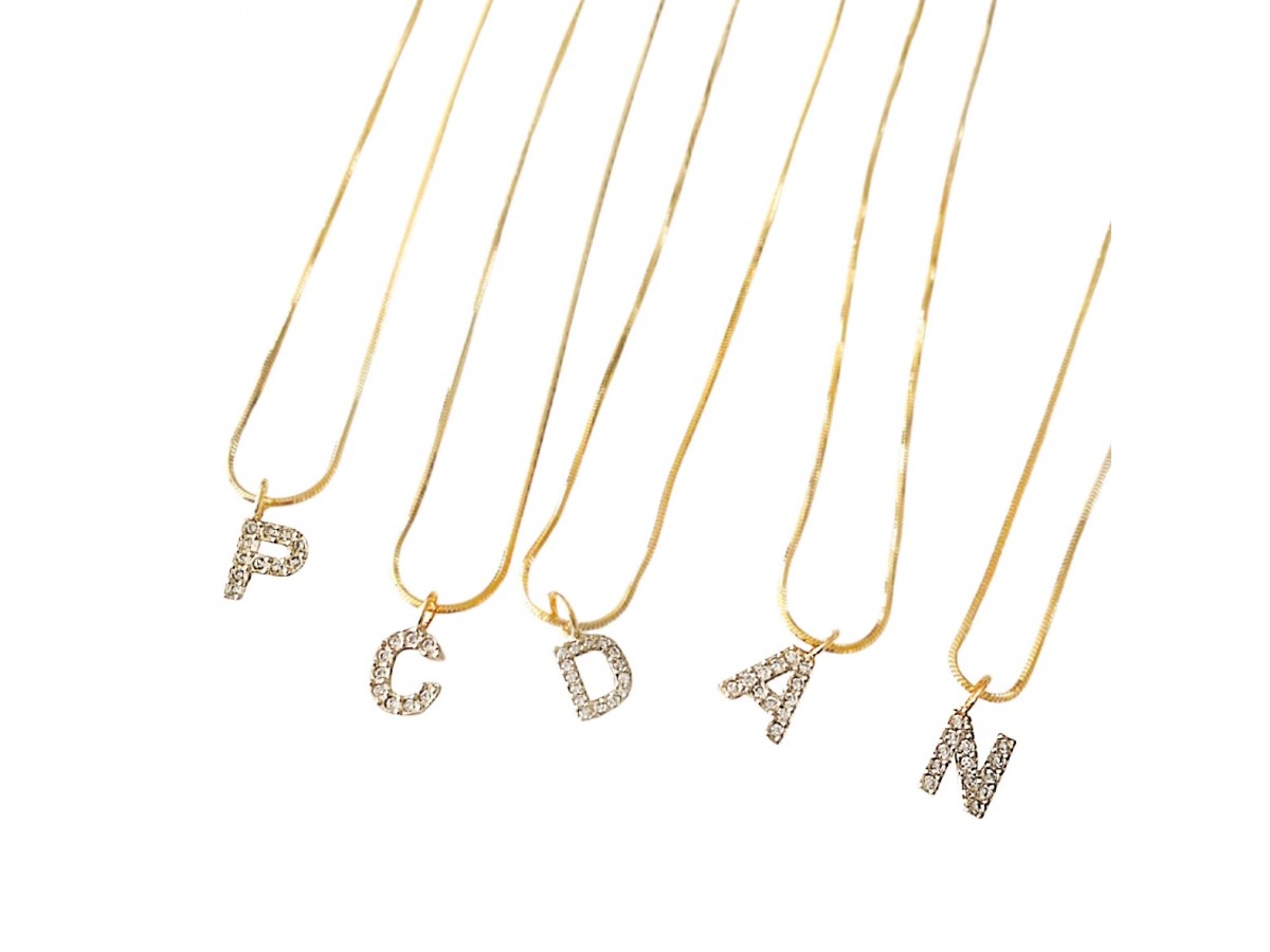Colar Inicial Cravejado Fio Diamantado Banho de Ouro 18k.