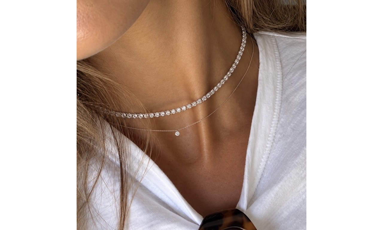 Colar/Choker Ponto de Luz Corrente Ultra Fina Banho de Ouro 18K.