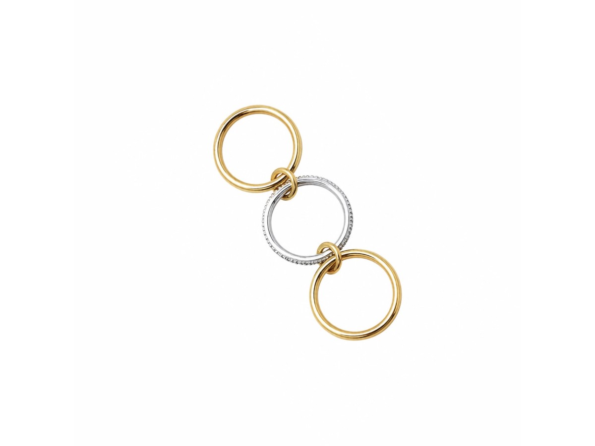 Anel Triplo Cravejado Banho de Ouro 18k e Ródio Branco.