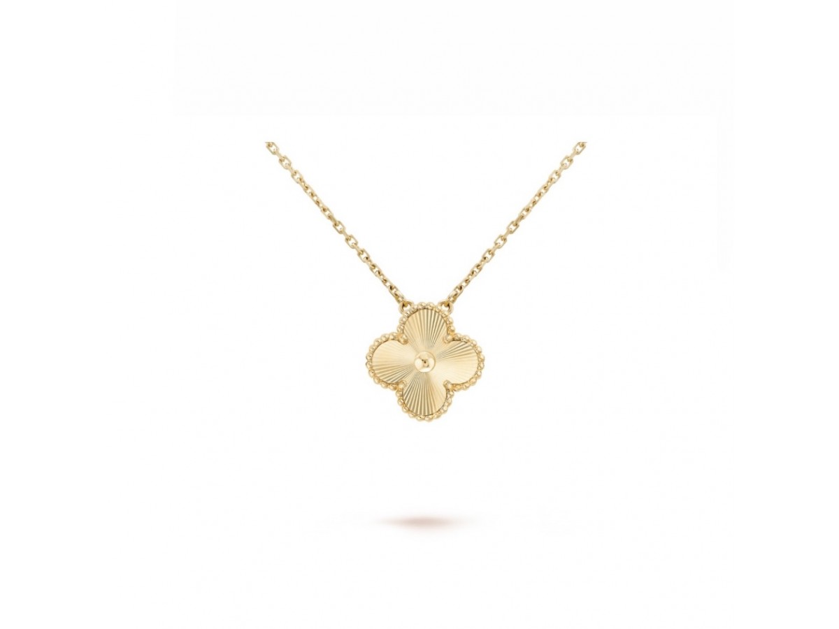 Colar Trevo Banho de Ouro 18k.