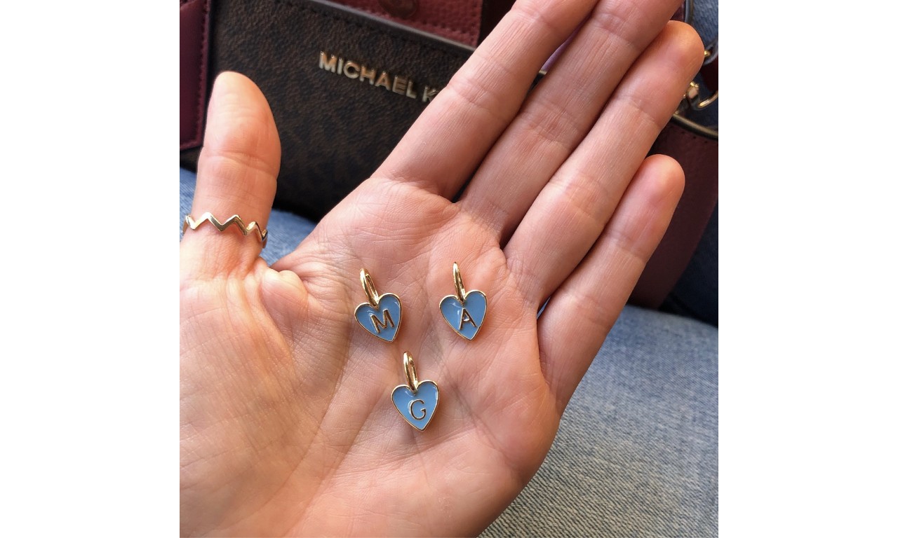 Pingente Inicial Resinado Banho de Ouro 18k