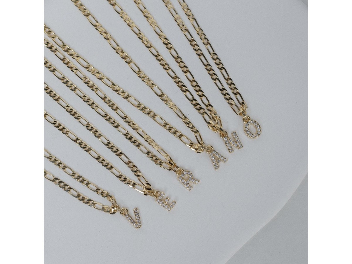 Colar Inicial Corrente Banho de Ouro 18k.