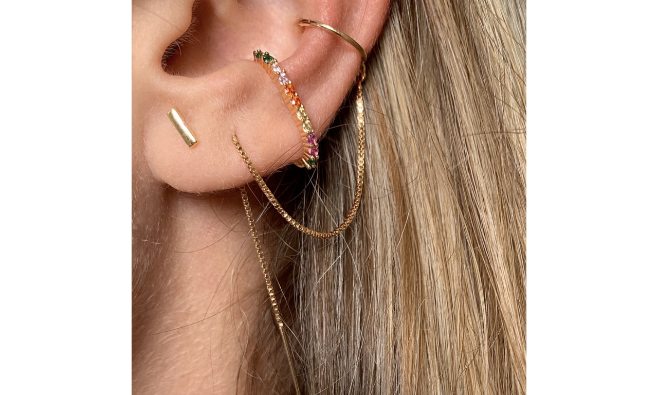 Brinco Ear Hook Fake Rainbow Banho de Ouro.