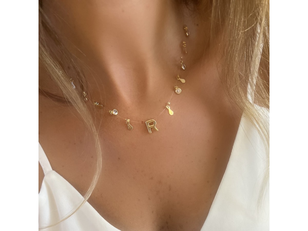 Colar Inicial Gotinhas Banho de Ouro 18k.