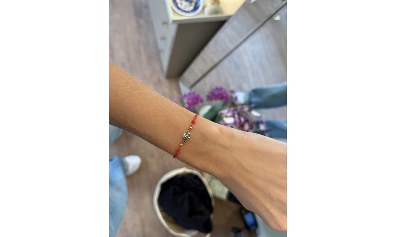 Pulseira Vermelha Nossa Senhora Banho de Ouro 18k.
