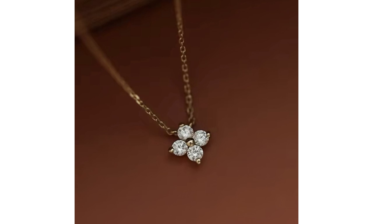 Colar Floco Cristal Banho de Ouro 18k.