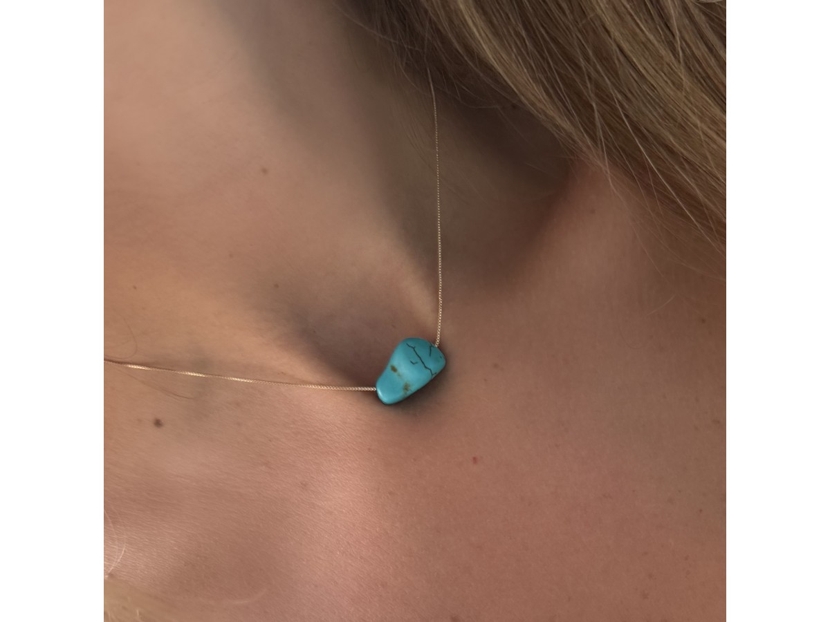 Colar Pedra Turquesa Banho de Ouro 18k.