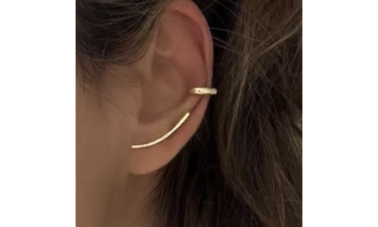 Brinco Ear Cuff Traço Orgânico Banho de Ouro 18k.