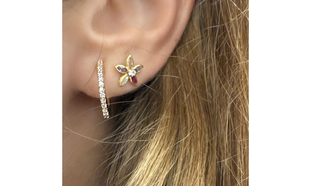 Brinco Argola Cravejada Banho de Ouro 18K.