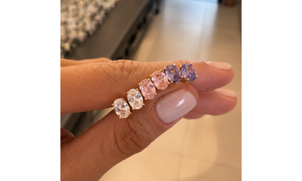 Brinco Oval Cristal Banho de Ouro 18k.