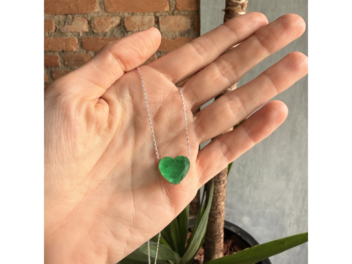 Colar Coração Esmeralda FusionTurmalina Ródio Branco.