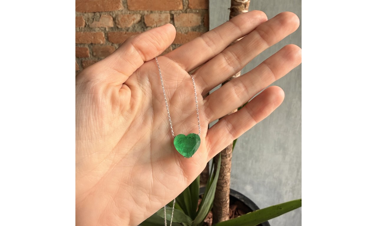 Colar Coração Esmeralda FusionTurmalina Ródio Branco.
