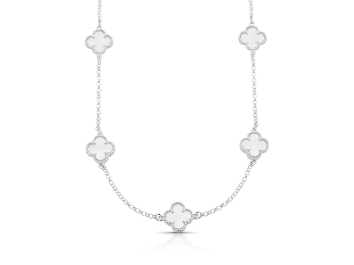 Colar Trevos Madrepérola Banho de Ouro 18k ou Ródio Branco.