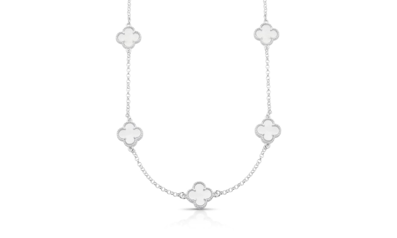 Colar Trevos Madrepérola Banho de Ouro 18k ou Ródio Branco.