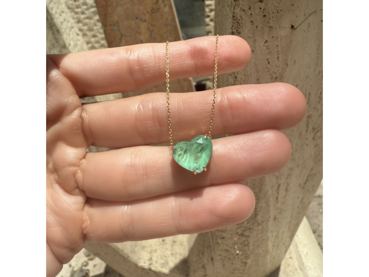 Colar Coração Esmeralda Clara Fusion Fusion Banho de Ouro 18k.
