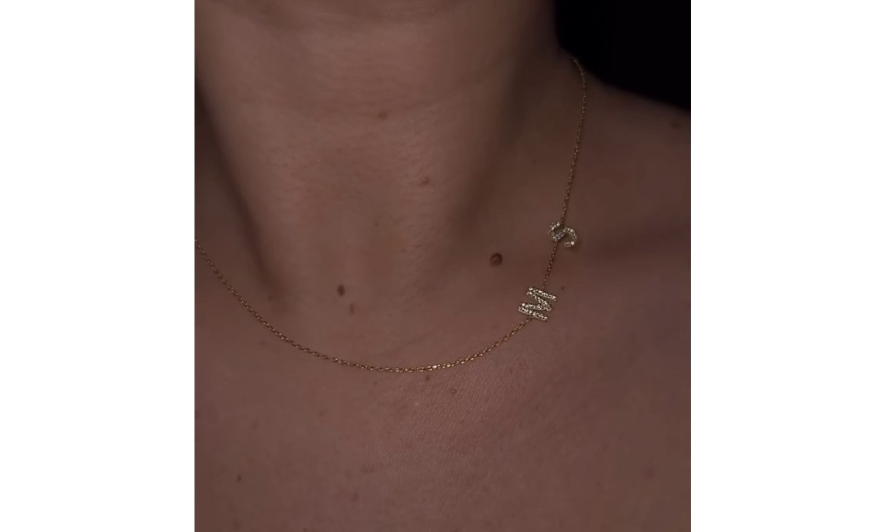 Colar Personalizado Letras Micro Cravação Banho de Ouro 28k. Colar Personalizado Letras Micro Cravação Banho de Ouro 28k.