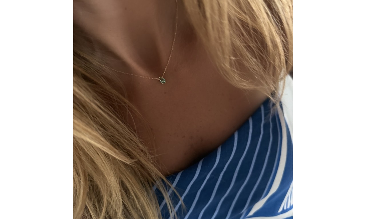 Colar Mini Gota Turmalina Banho de Ouro 18k.