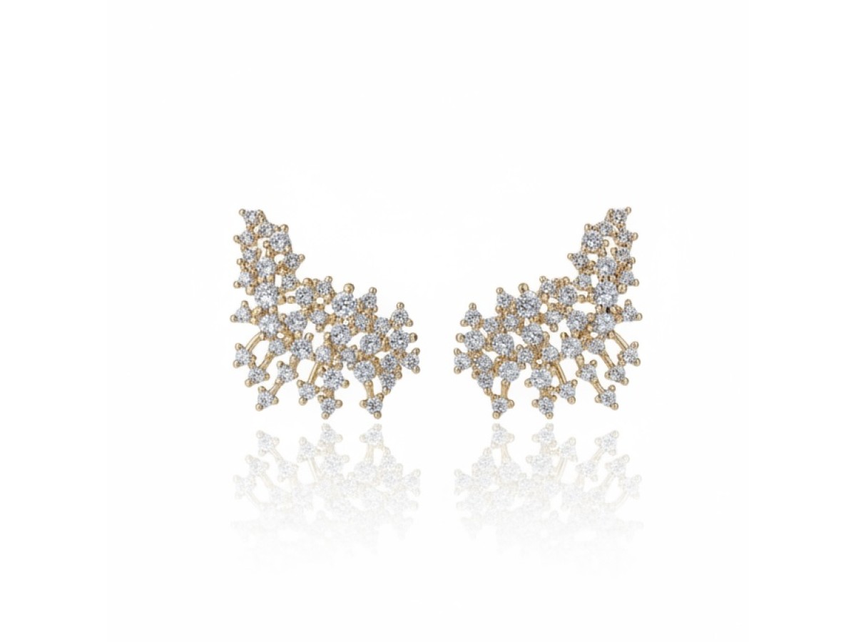 Brinco Ear Cuff Cravejado Banho de Ouro 18k.