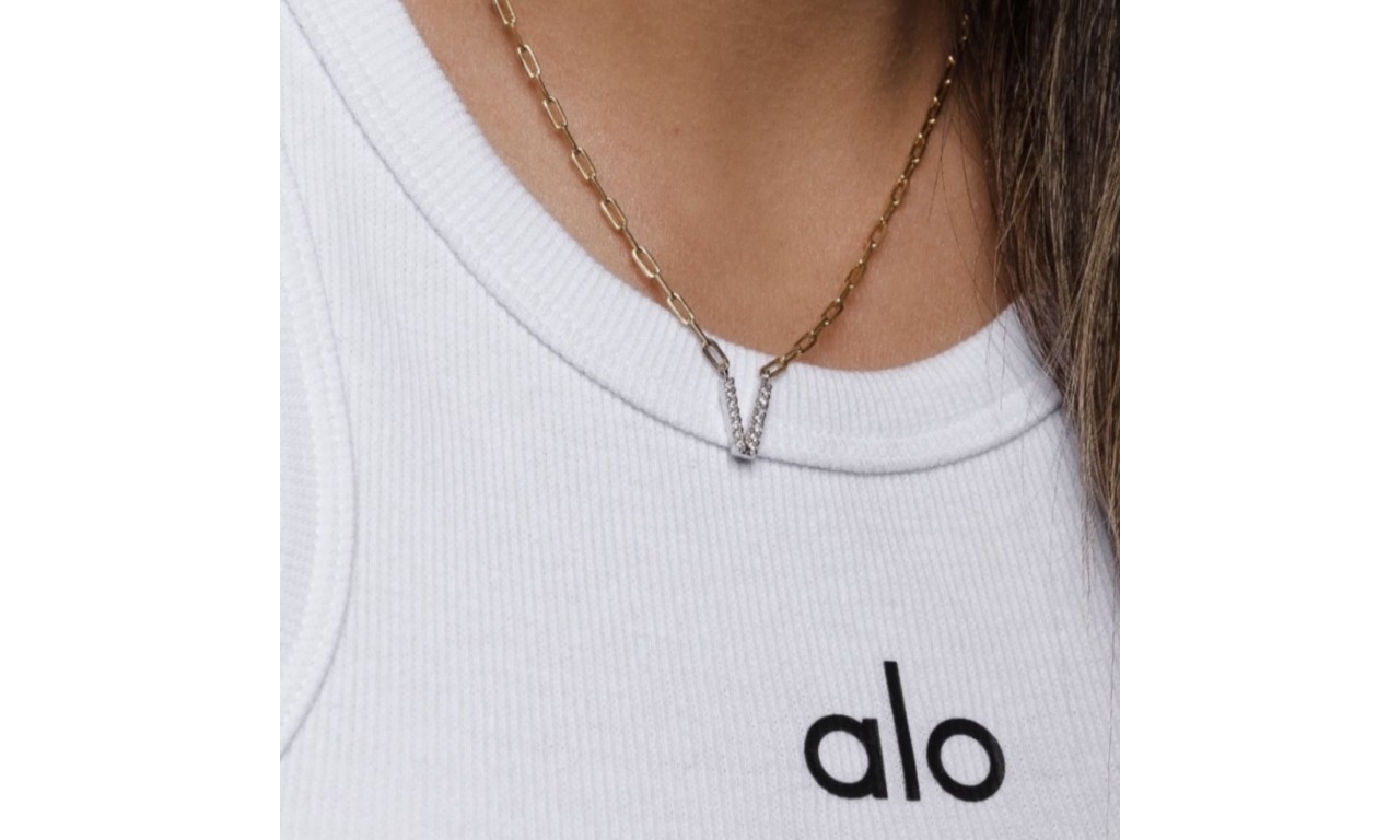 Colar Inicial Corrente Banho de Ouro 18k.
