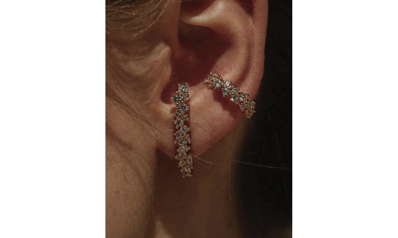 Brinco Ear Hook + Piercing Fake Micro Cravejado.