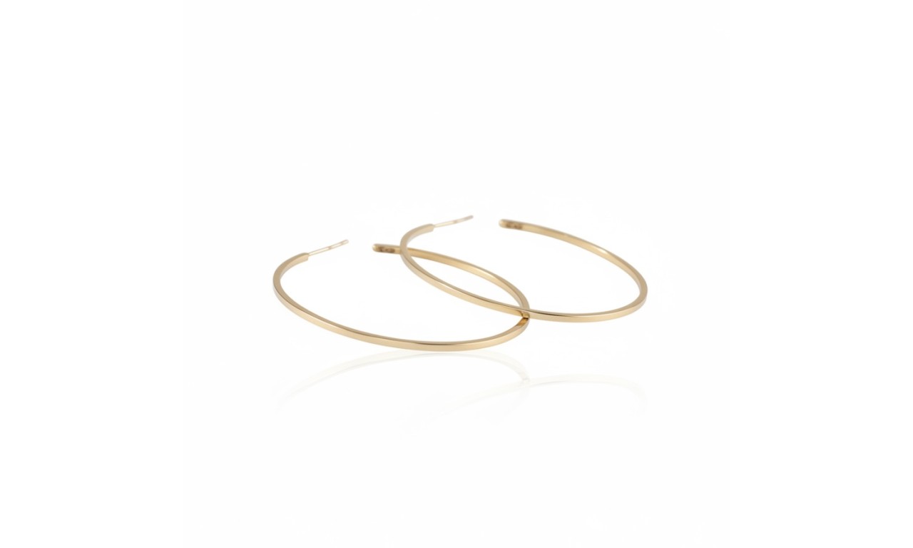 Brinco Argola Achatada Básica Banho de Ouro 18k.