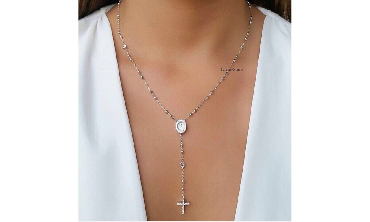 Colar Terço Cravejado Ródio Branco.